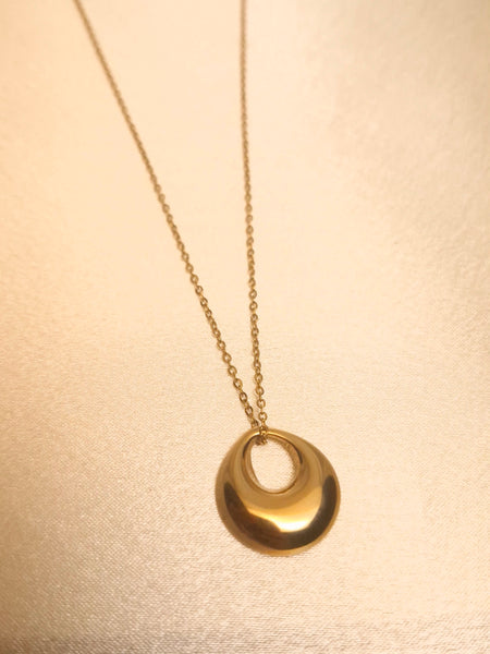 The Golden Halo Pendant ✨