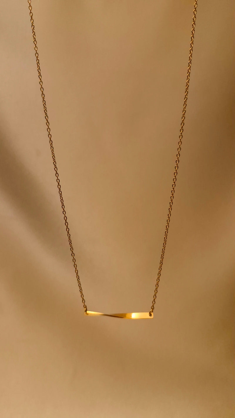 Golden Grace” Bar Necklace ✨  By Ellara Jewels