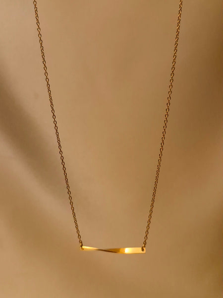 Golden Grace” Bar Necklace ✨  By Ellara Jewels