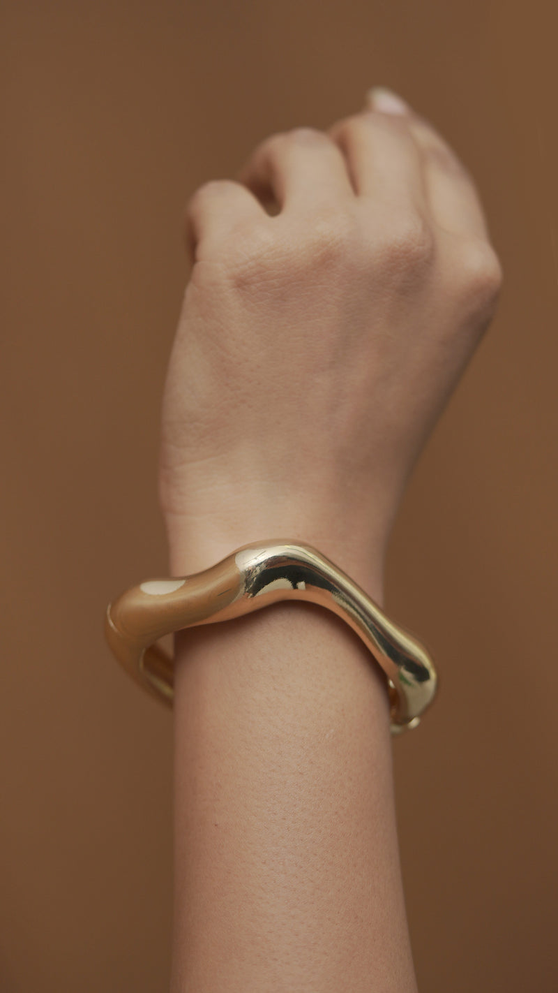 Ellara Jewels – Liquid Harmony Bracelet✨