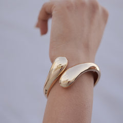 ✨Liquid Gold Drop Bracelet ✨