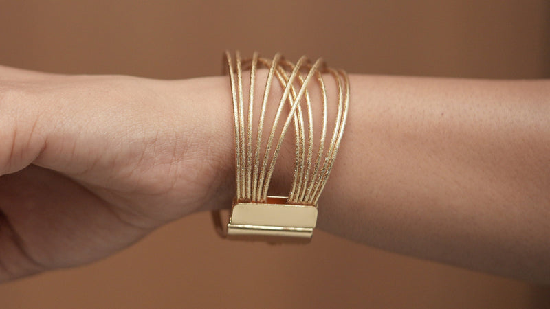 Twisted Grace Open Cuff Bracelet 💫