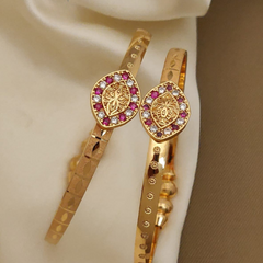 Divine Radiance Kada Set ✨