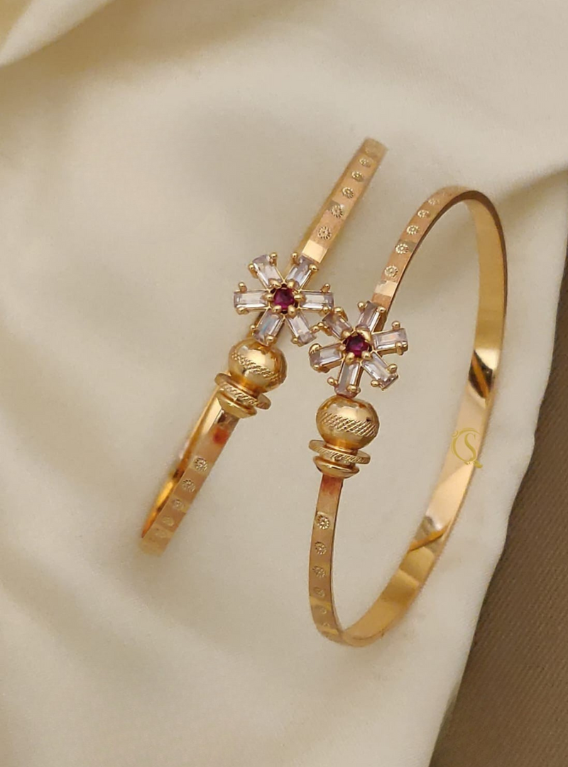 Kavya Kada Bangles 💮