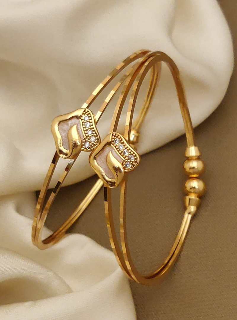 The Whisper Curve Kada ✨