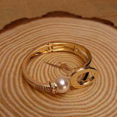 ✨Ellara Luxe Pearl Embrace Bracelet