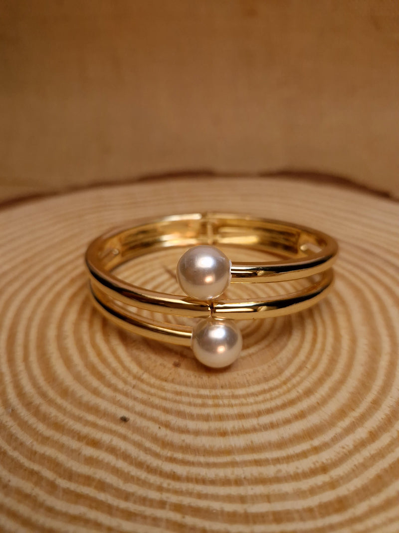 Pearl Glow Elegance Bracelet ✨