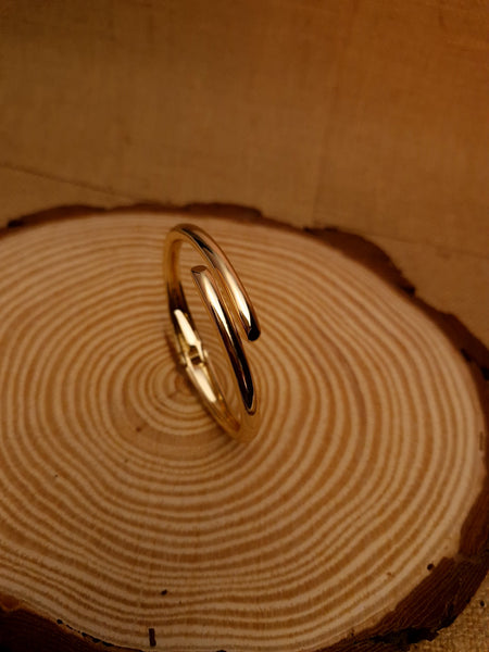 ✨ Twist of Elegance Bracelet ✨