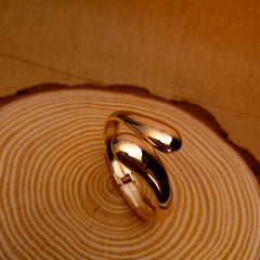 ✨Liquid Gold Drop Bracelet ✨