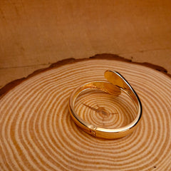 ✨Liquid Gold Drop Bracelet ✨