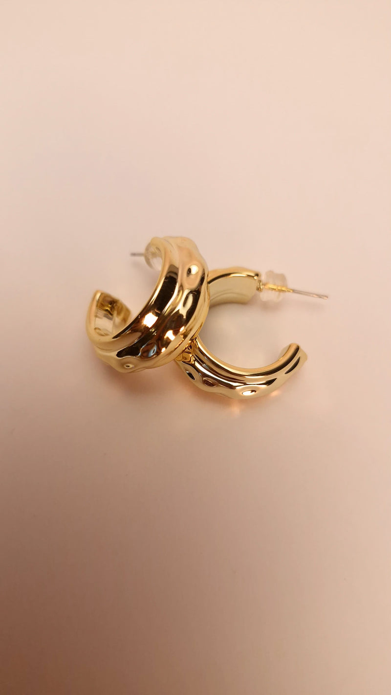 🌟 Ellara Luxe Molten Gold Hoop Earrings ✨