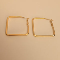Golden Square Hoop Earrings 🟨