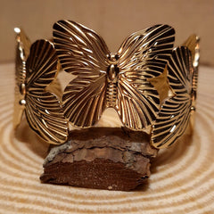 Golden Butterfly Embrace Bracelet 🦋