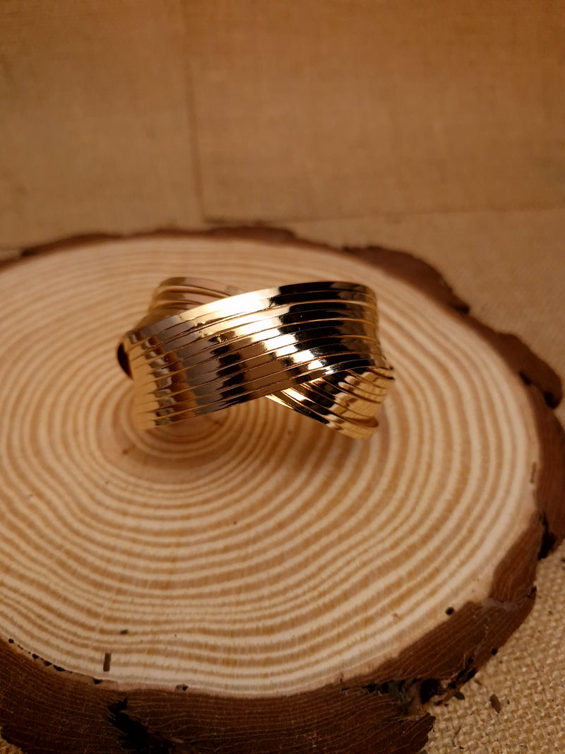 ✨ Ellara Luxe Lines Bracelet