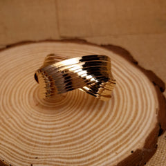 ✨ Ellara Luxe Lines Bracelet