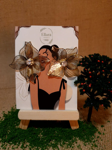 Petal Radiance Earrings 🌸