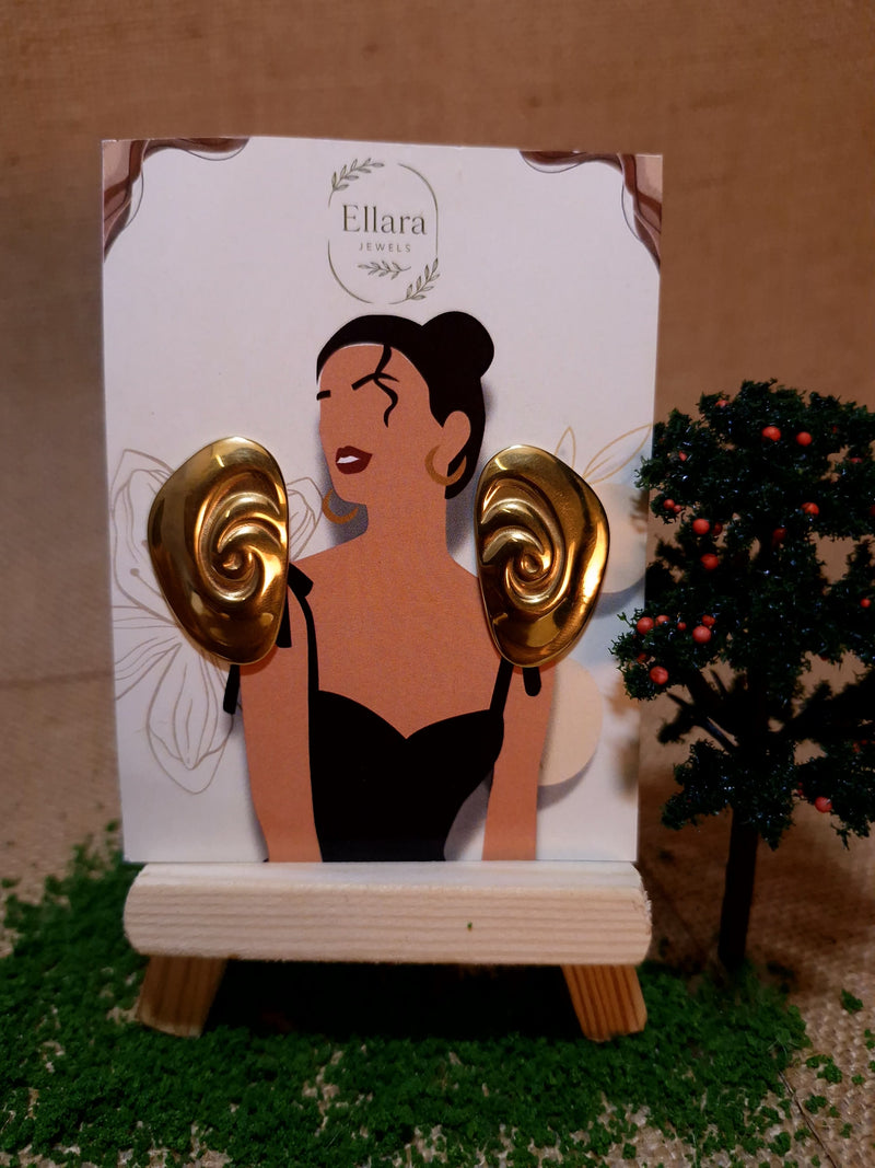 Ellara Sculpted Swirl Studs β Statement Elegance π«