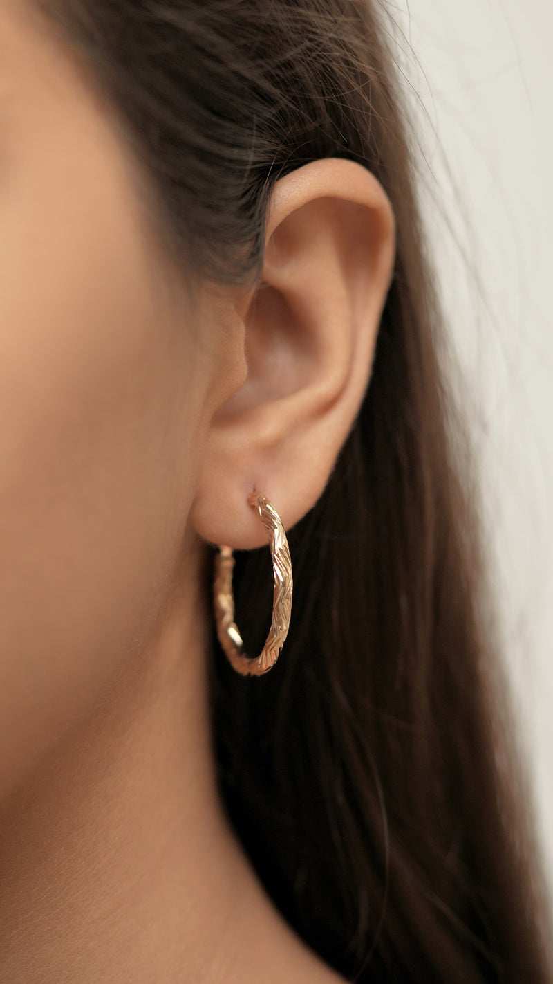 ✨ Twisted Glow Gold Hoops
