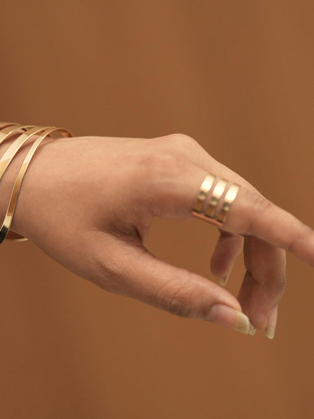 Golden Radiance Spiral Bracelet ✨