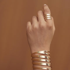 Golden Radiance Spiral Bracelet ✨