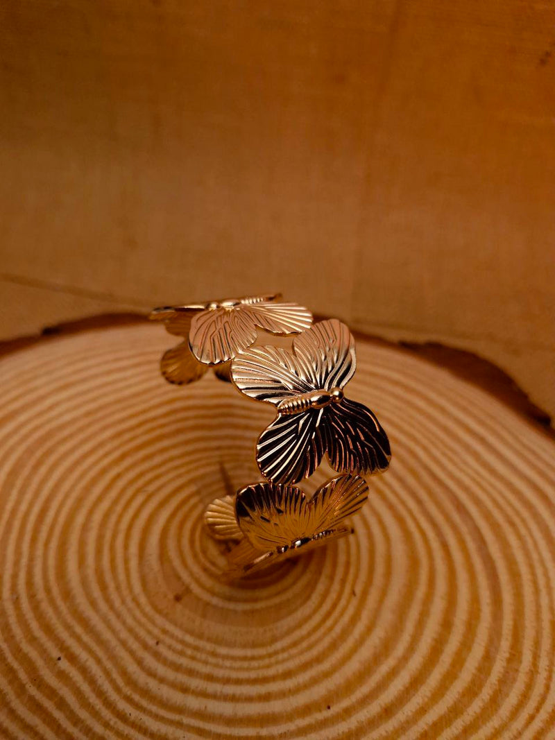 Golden Butterfly Embrace Bracelet 🦋