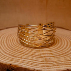 Twisted Grace Open Cuff Bracelet 💫