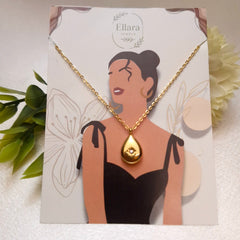 🌟 Golden Bloom Necklace