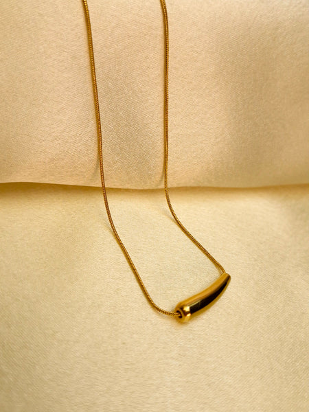 Minimalist Gold Bar Necklace ✨