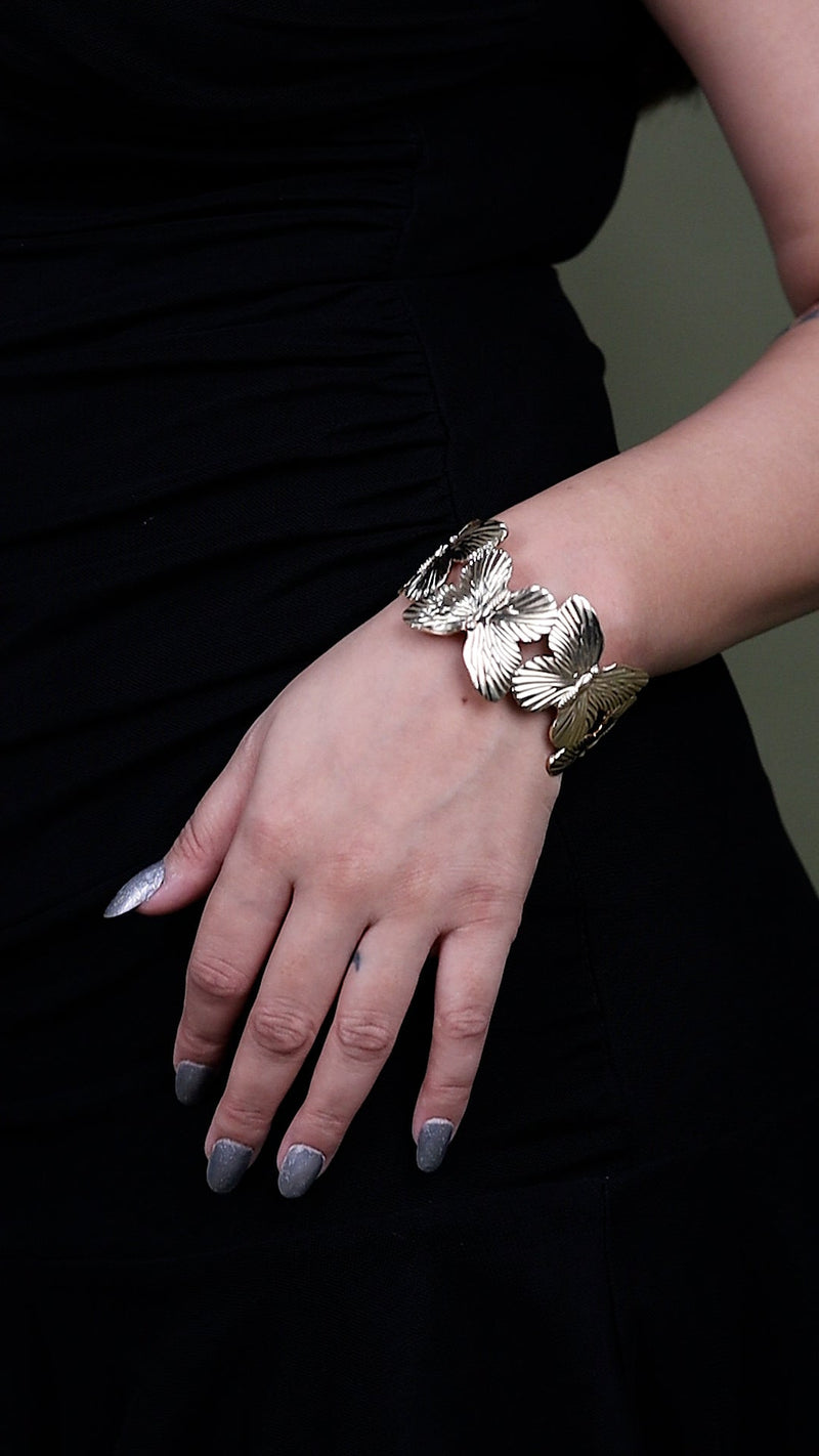 Golden Butterfly Embrace Bracelet 🦋