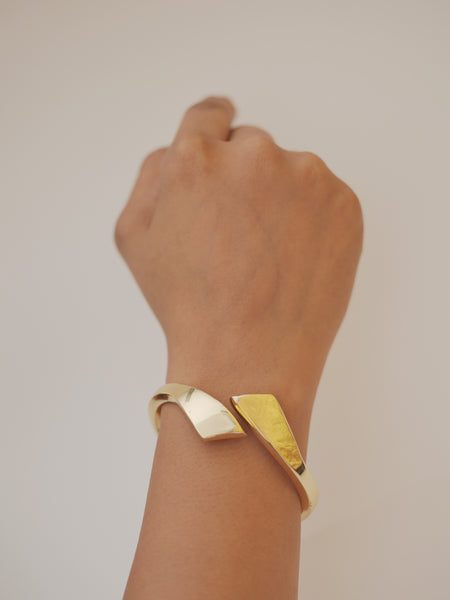 💥 Ellara Sharp Luxe Bracelet