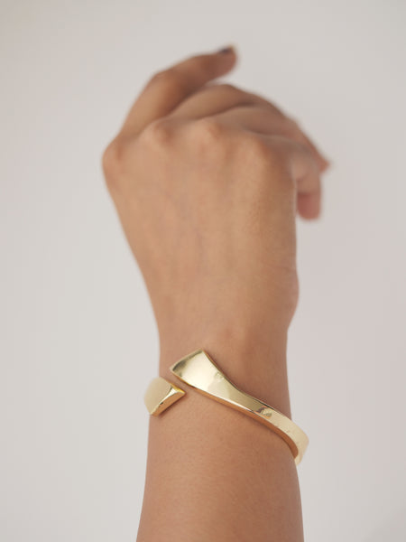 💥 Ellara Sharp Luxe Bracelet