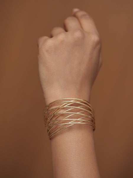 Twisted Grace Open Cuff Bracelet 💫