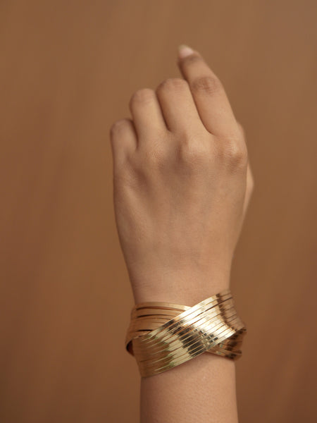 ✨ Ellara Luxe Lines Bracelet