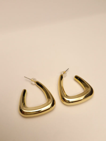 ✨ Ellara Sculpted Luxe Drop Earrings 💫