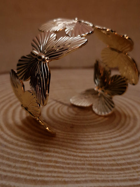 Golden Butterfly Embrace Bracelet 🦋