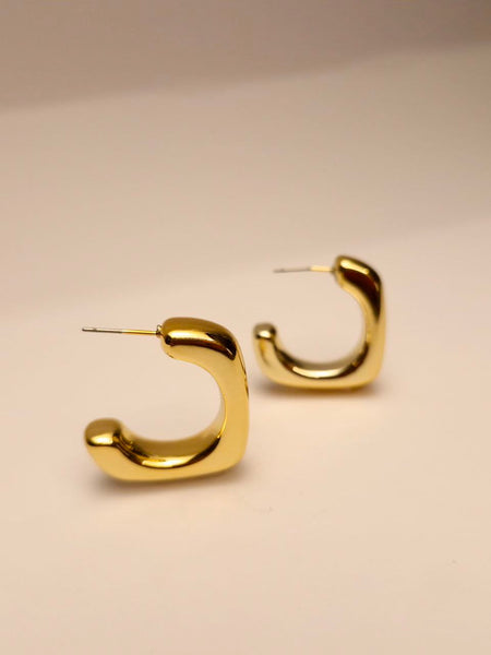 Sculpted Gold Huggies 💛